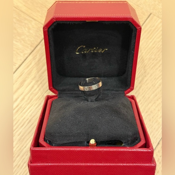 Cartier LOVE RING, SMALL MODEL 5.5 US - Picture 1 of 7
